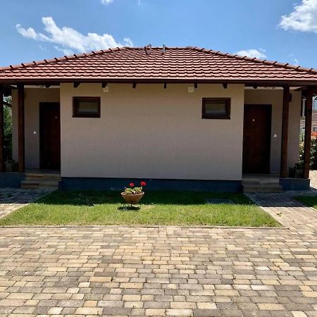 Konak Nestor Bungalows Σκόπια Εξωτερικό φωτογραφία